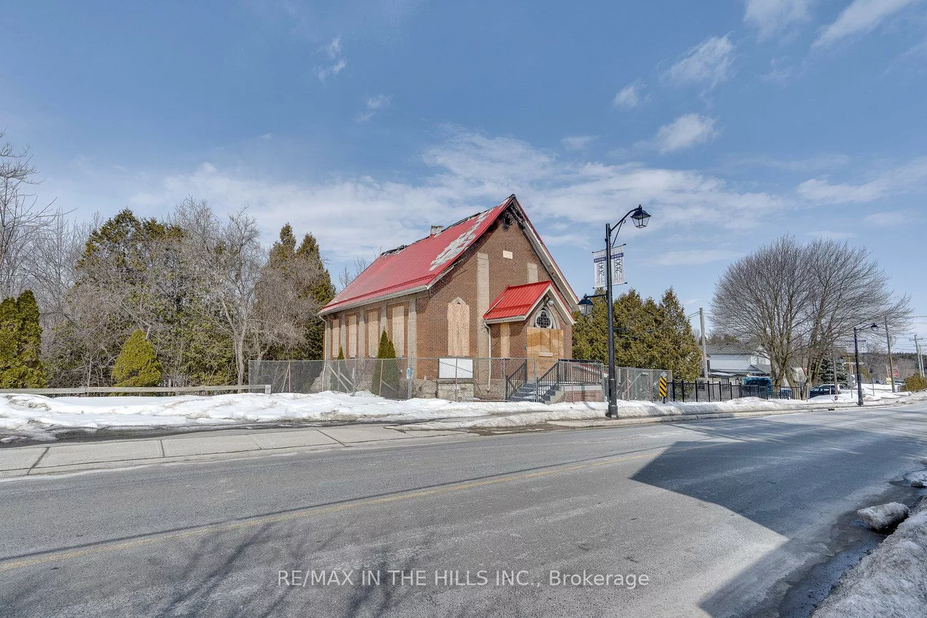 1532, Queen, Alton, Caledon