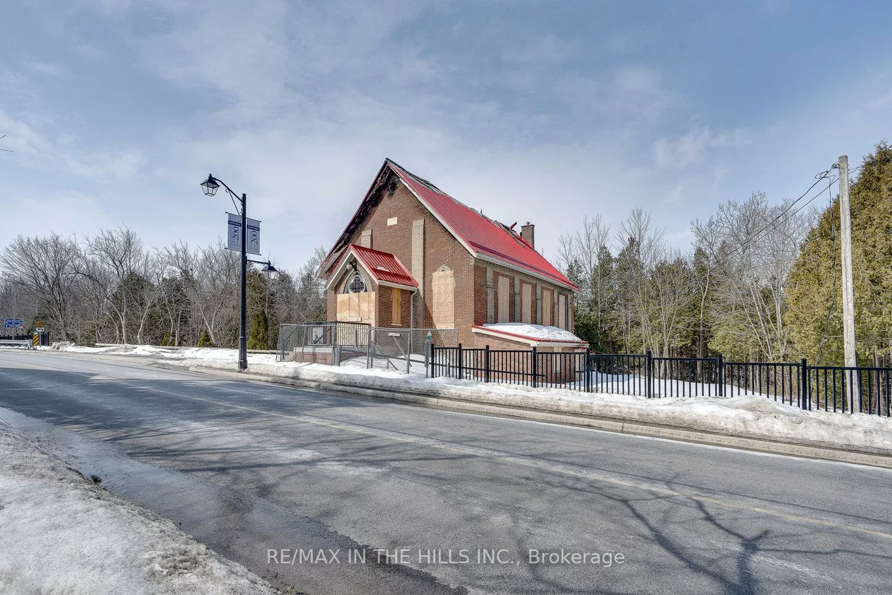 1532, Queen, Alton, Caledon