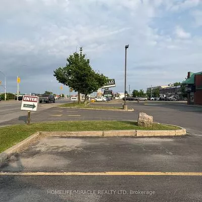 256, Queen, Bolton West, Caledon