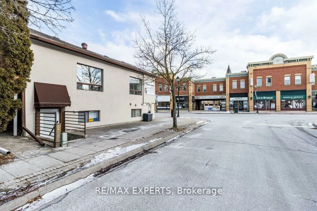 23, King, Bolton North, Caledon