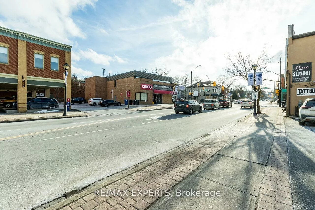 23, King, Bolton North, Caledon