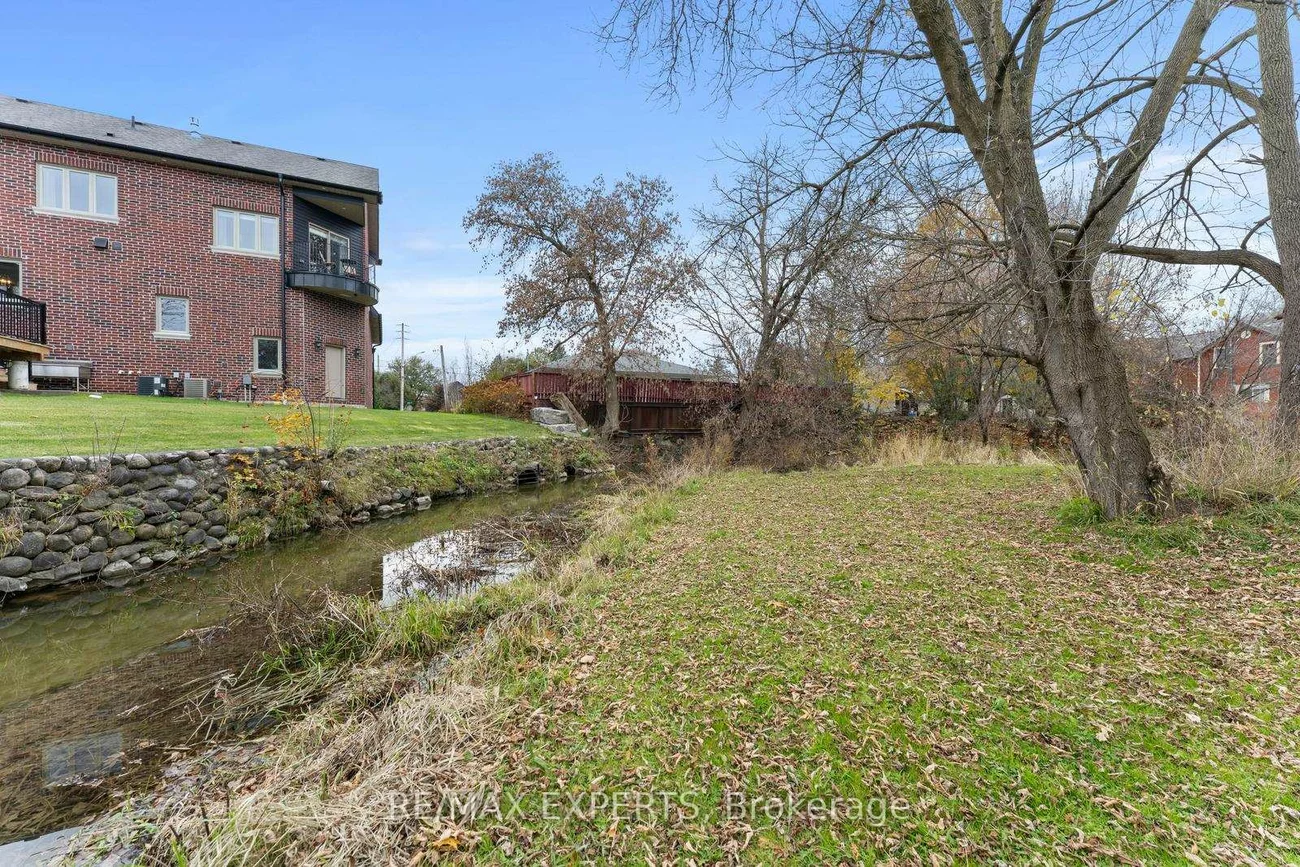 142, King, Bolton East, Caledon