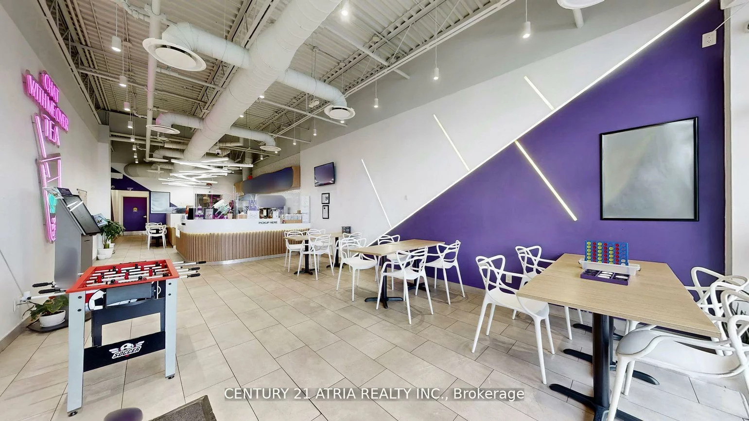 301, Queen, Bolton West, Caledon