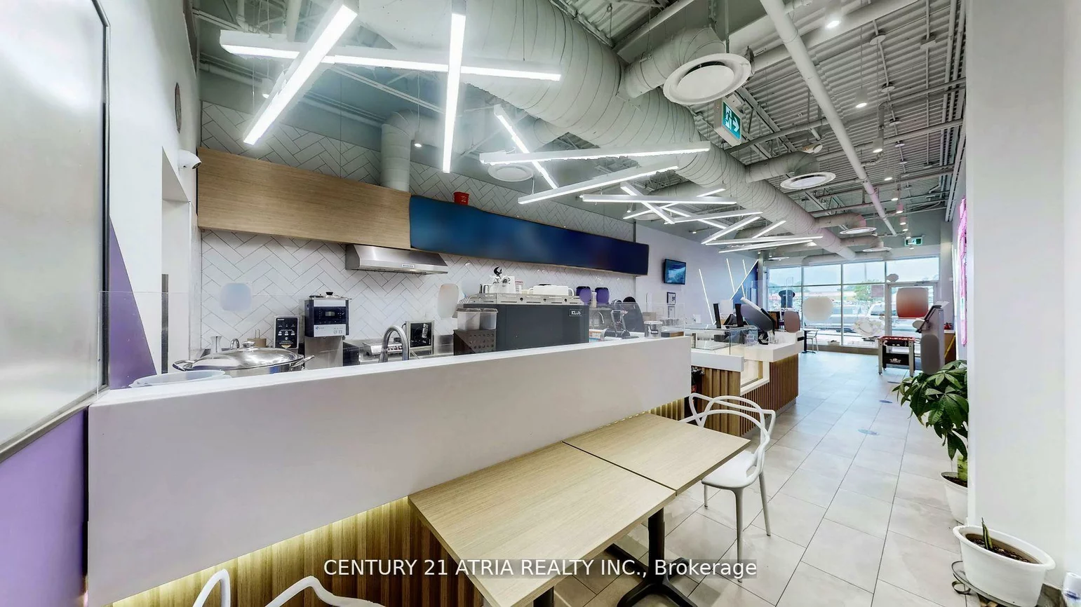 301, Queen, Bolton West, Caledon