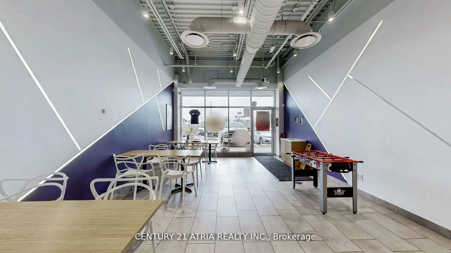 301, Queen, Bolton West, Caledon