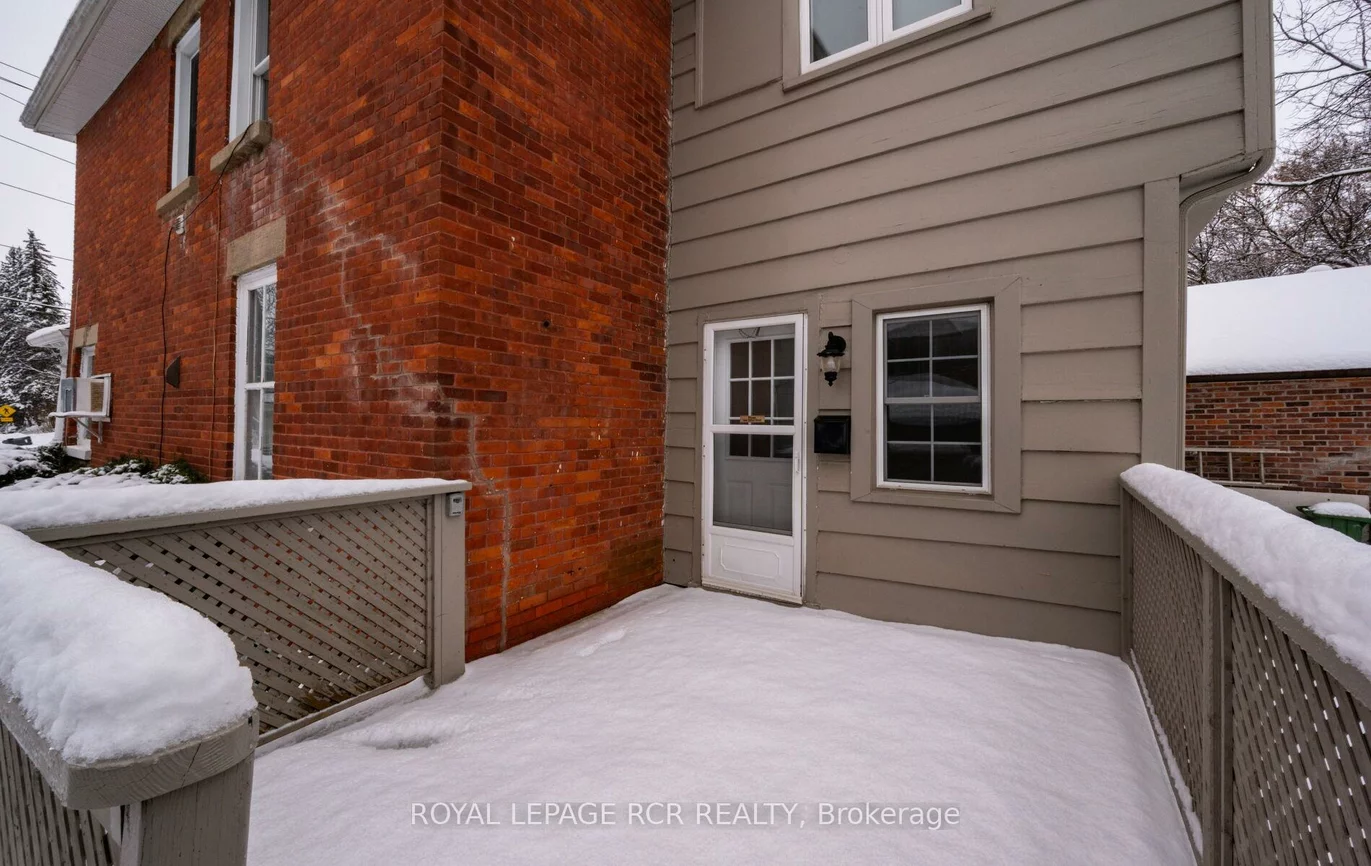 69, King, Bolton West, Caledon