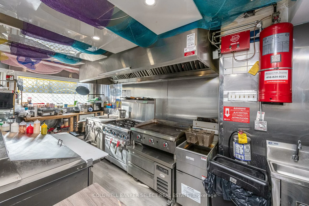 65, Queen, Bolton North, Caledon