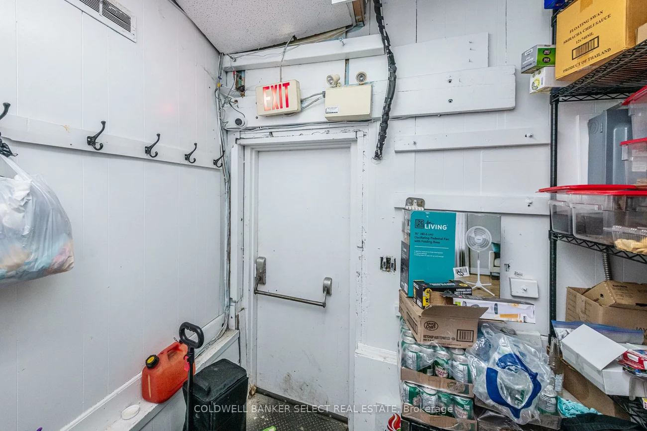 65, Queen, Bolton North, Caledon