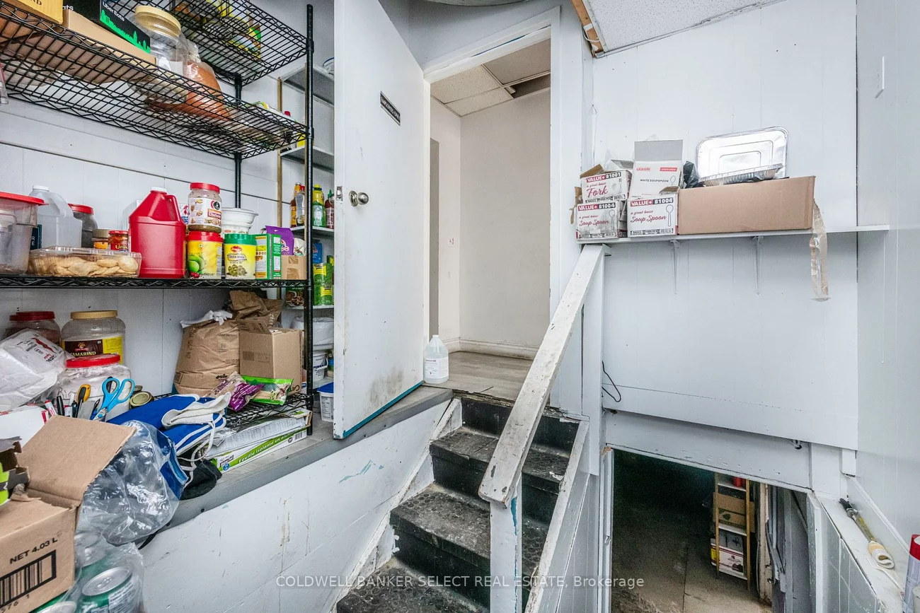 65, Queen, Bolton North, Caledon