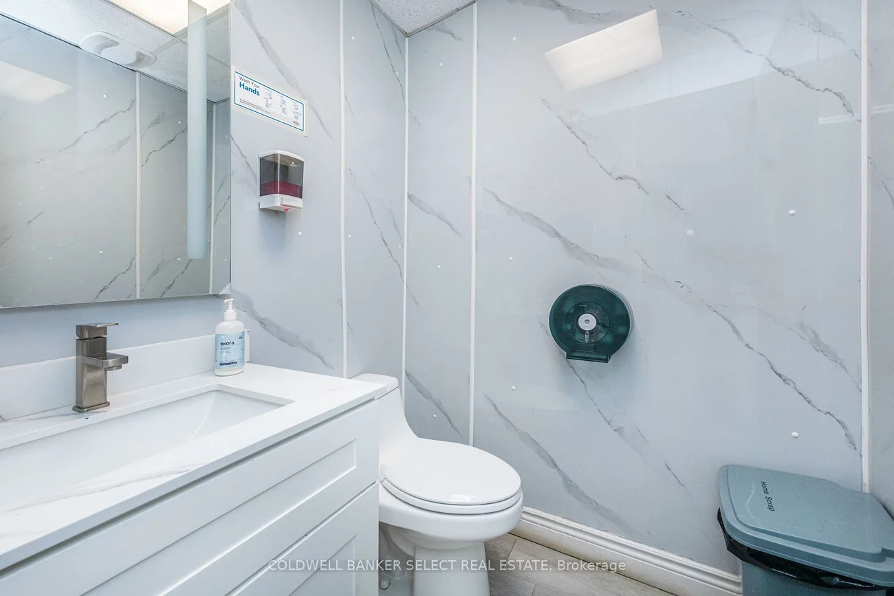 65, Queen, Bolton North, Caledon