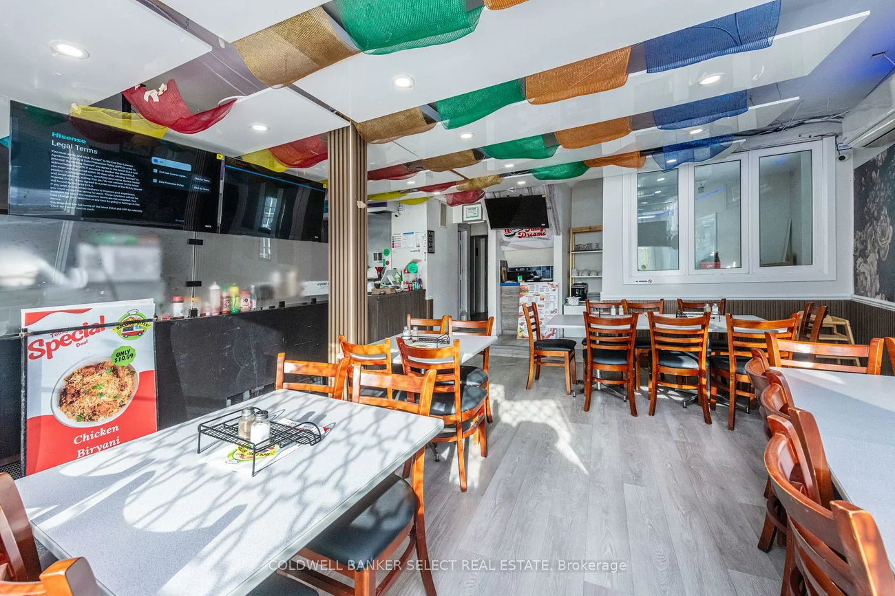 65, Queen, Bolton North, Caledon