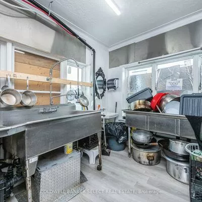 65, Queen, Bolton North, Caledon