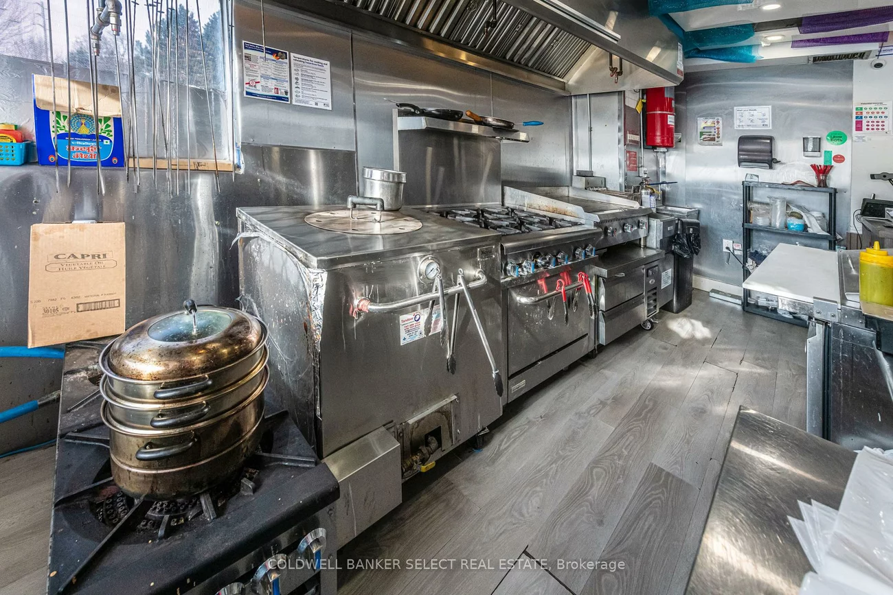 65, Queen, Bolton North, Caledon