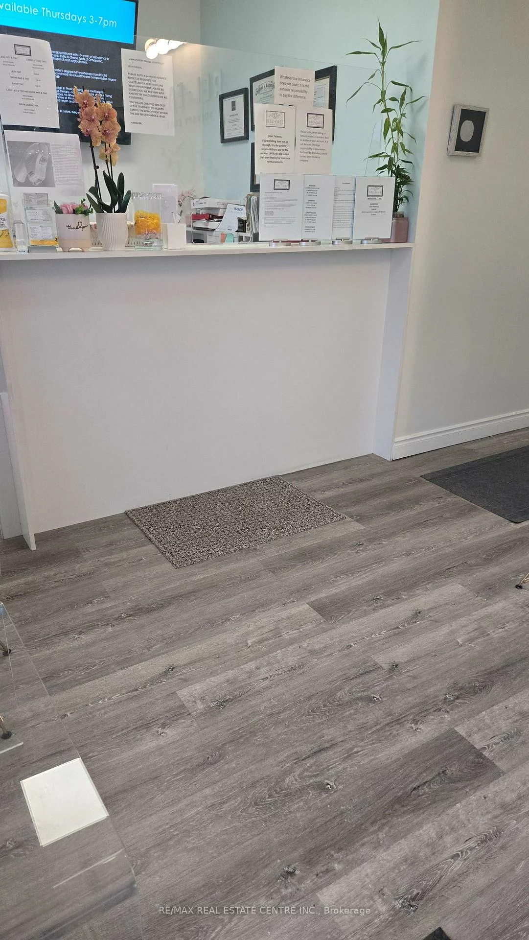 1, Queensgate, Bolton East, Caledon