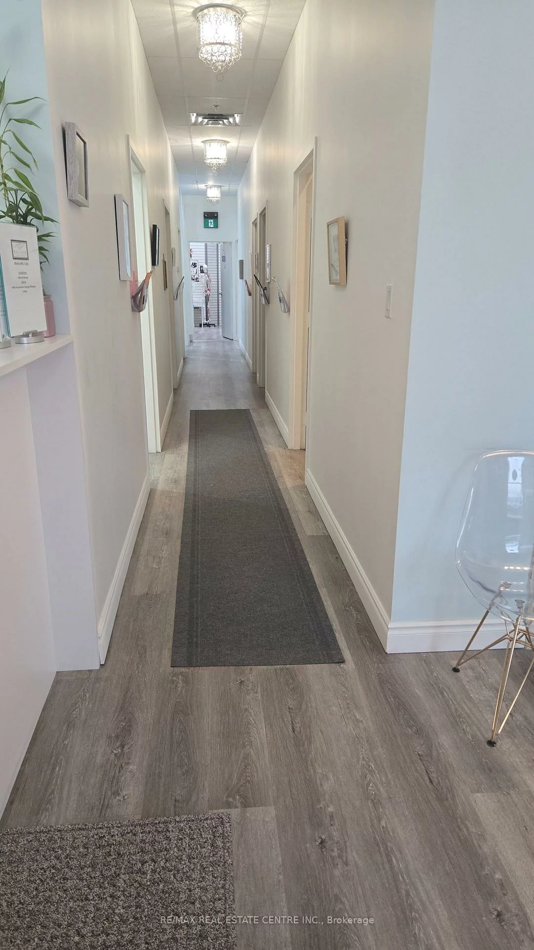 1, Queensgate, Bolton East, Caledon