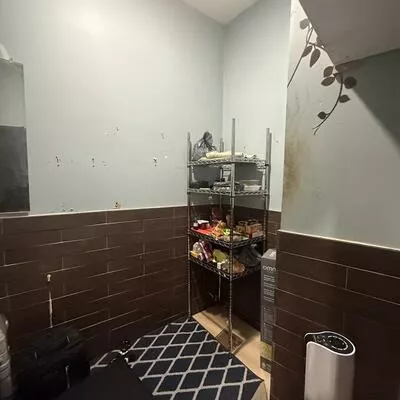 256, Queen, Bolton West, Caledon