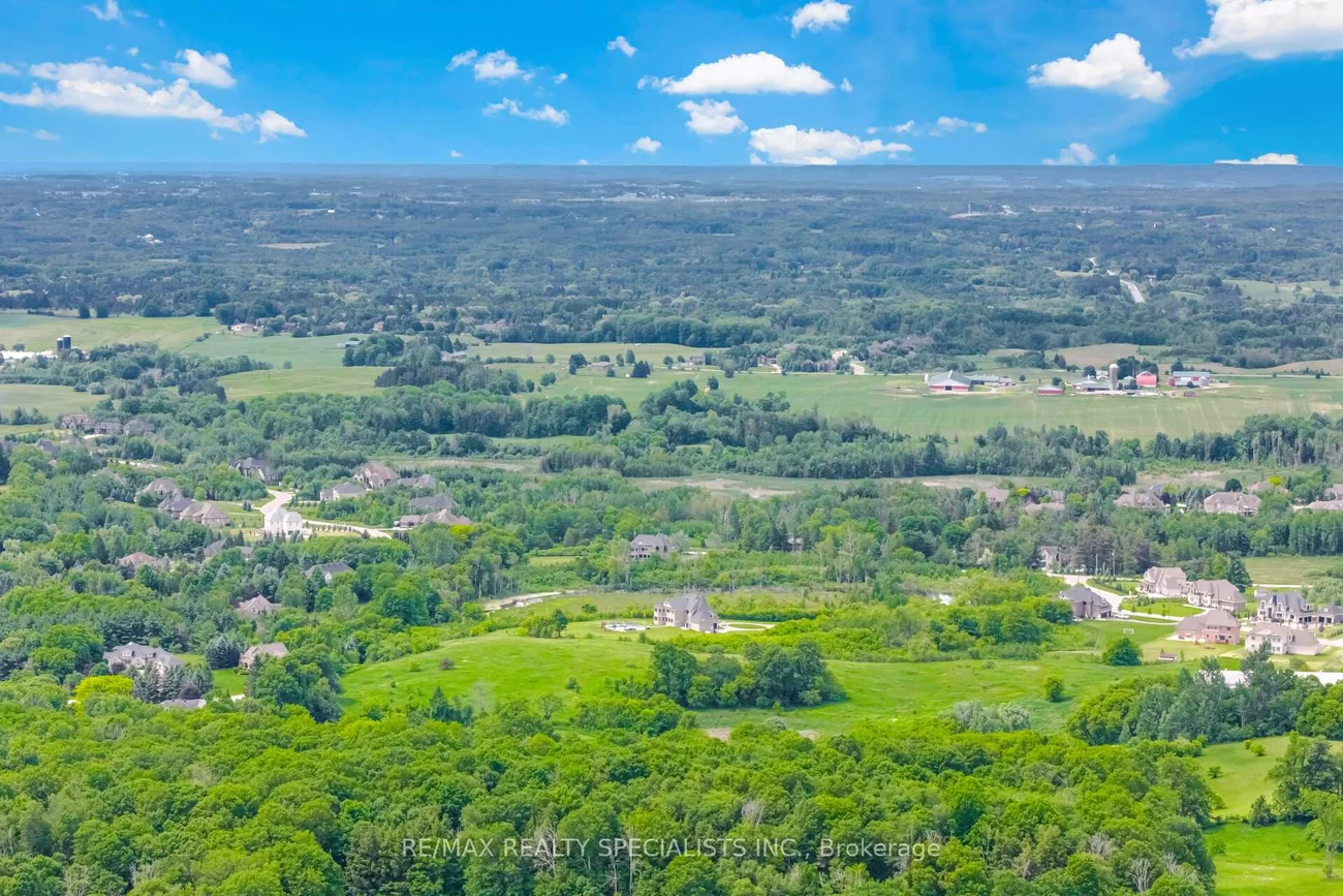 15835, Mount Wolfe, Palgrave, Caledon