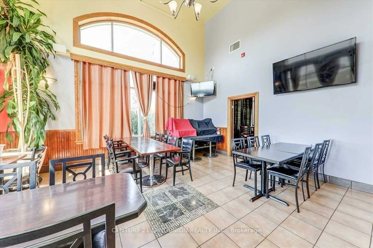 20215, Woodbine, Rural East Gwillimbury, East Gwillimbury