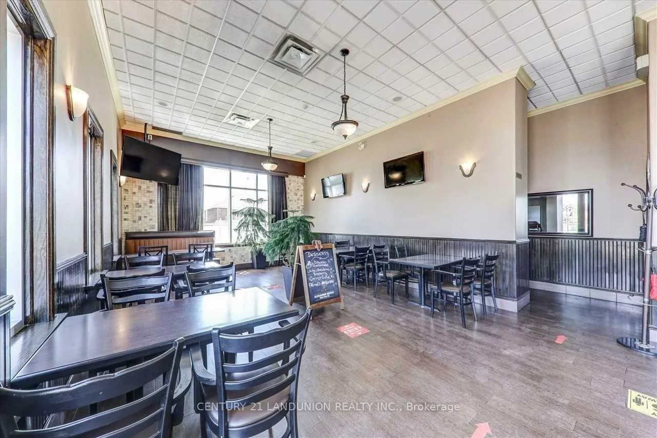 20215, Woodbine, Rural East Gwillimbury, East Gwillimbury