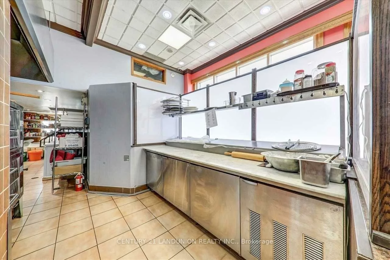 20215, Woodbine, Rural East Gwillimbury, East Gwillimbury