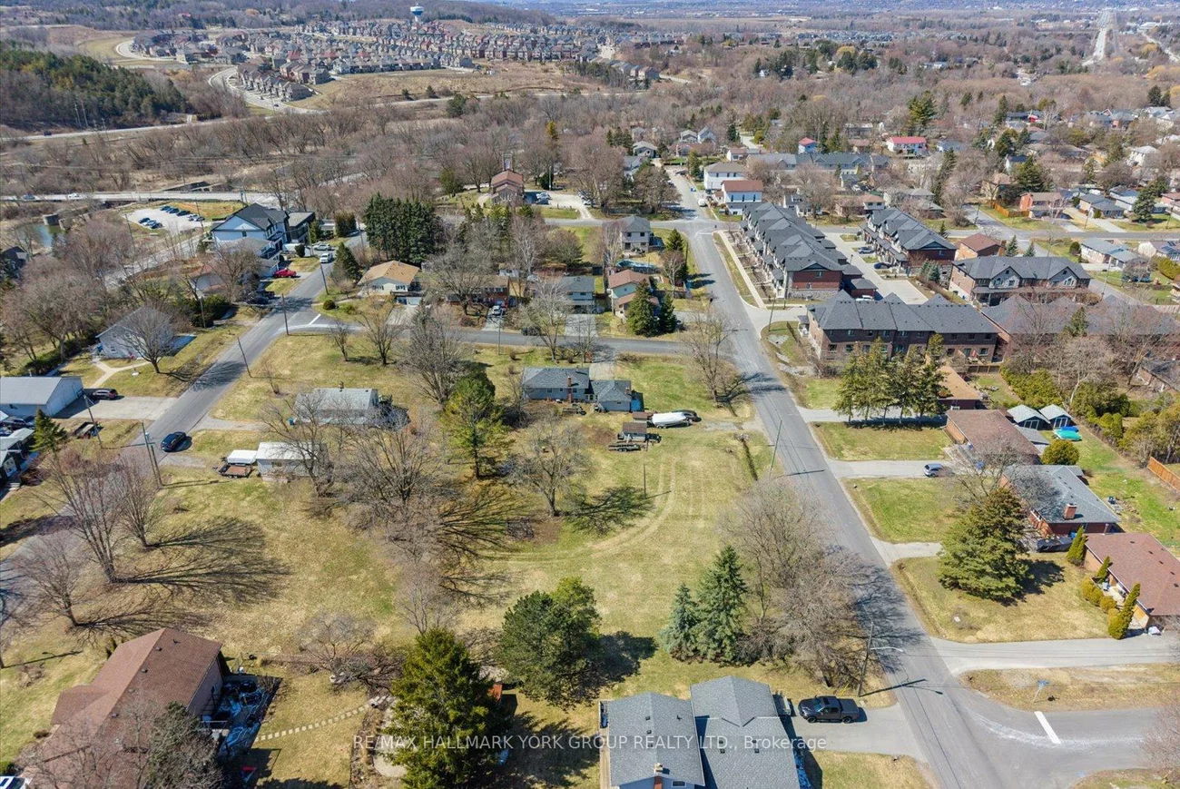 211, East, Holland Landing, East Gwillimbury