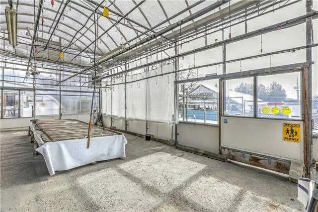 7935, Yonge, Stroud, Innisfil