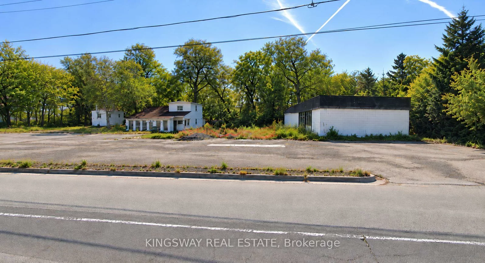 7804, Yonge, Stroud, Innisfil