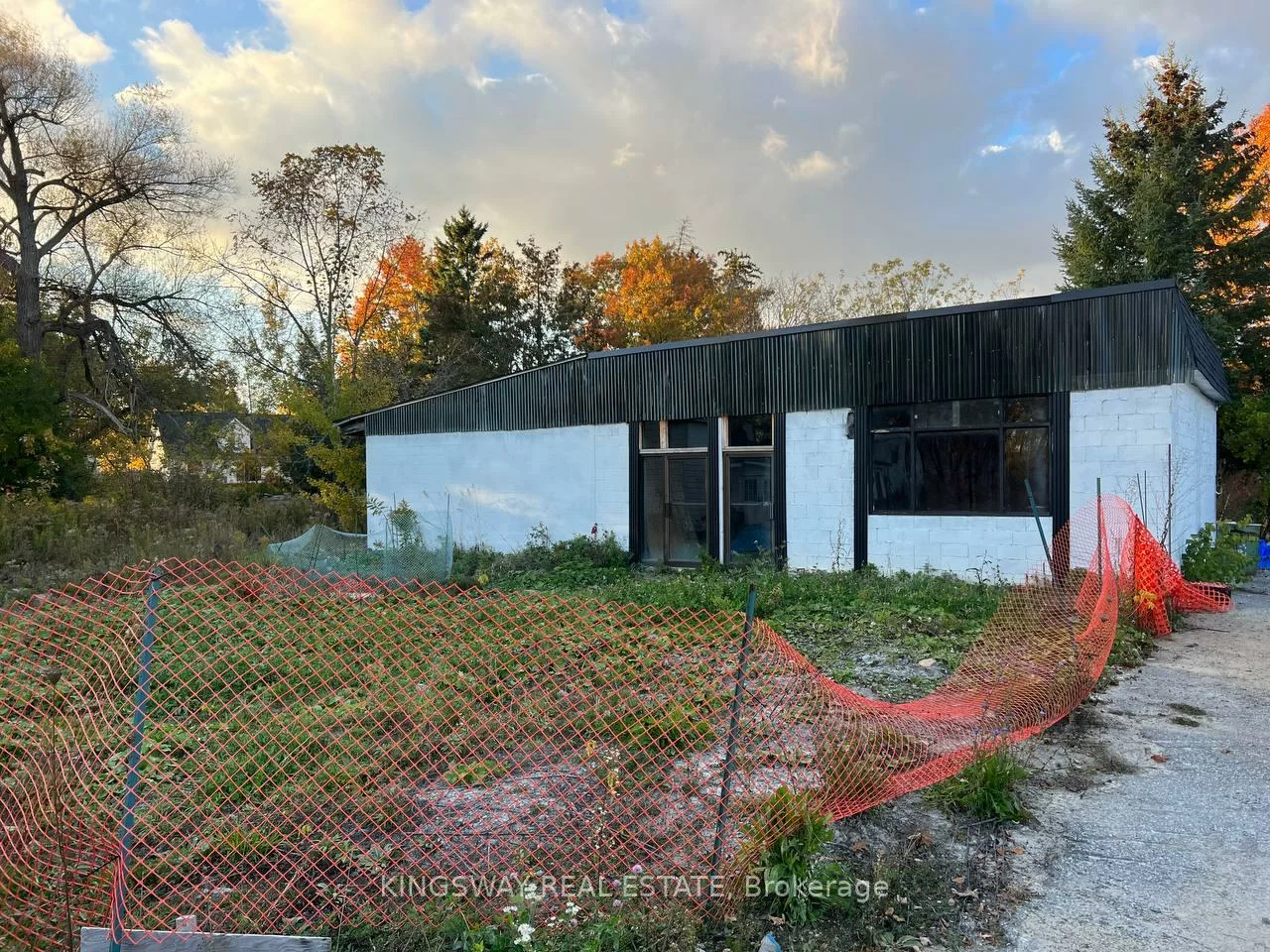 7804, Yonge, Stroud, Innisfil