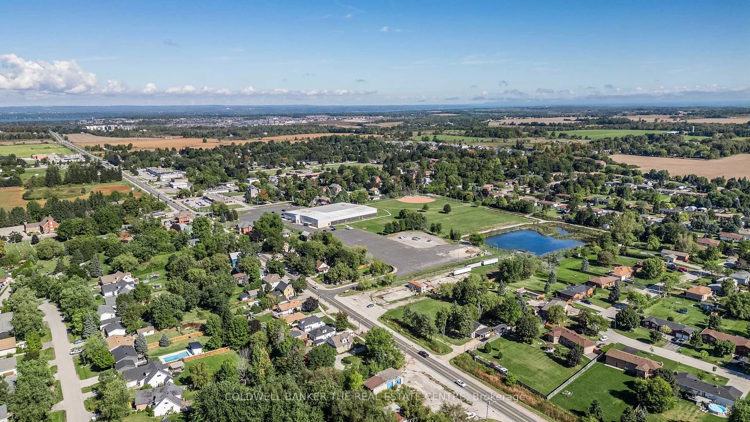 *7825-7813, 7825-7813 Yonge, Stroud, Innisfil