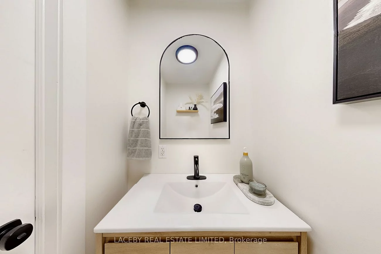 23, Queen, Cookstown, Innisfil