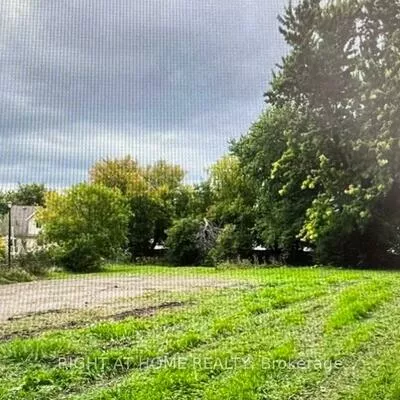 7878, Yonge, Stroud, Innisfil