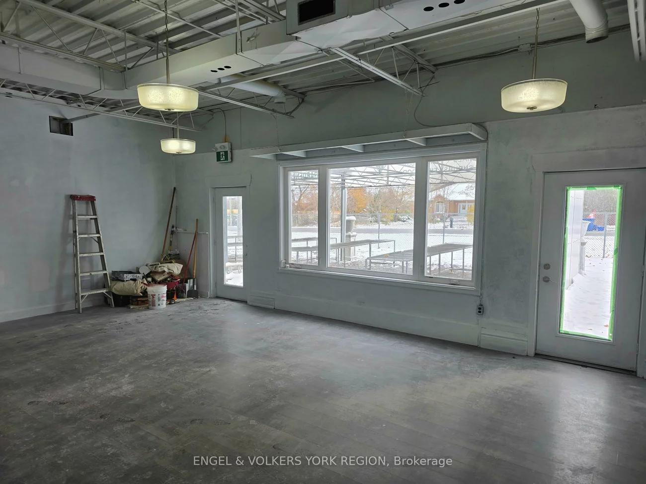 1344, Wellington, Rural King, King