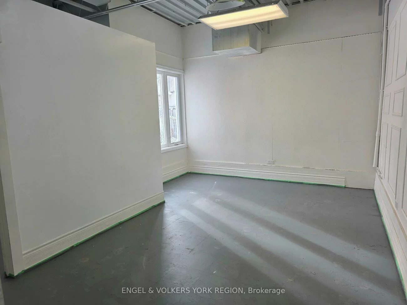 1344, Wellington, Rural King, King