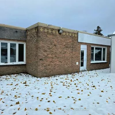 1344, Wellington, Rural King, King