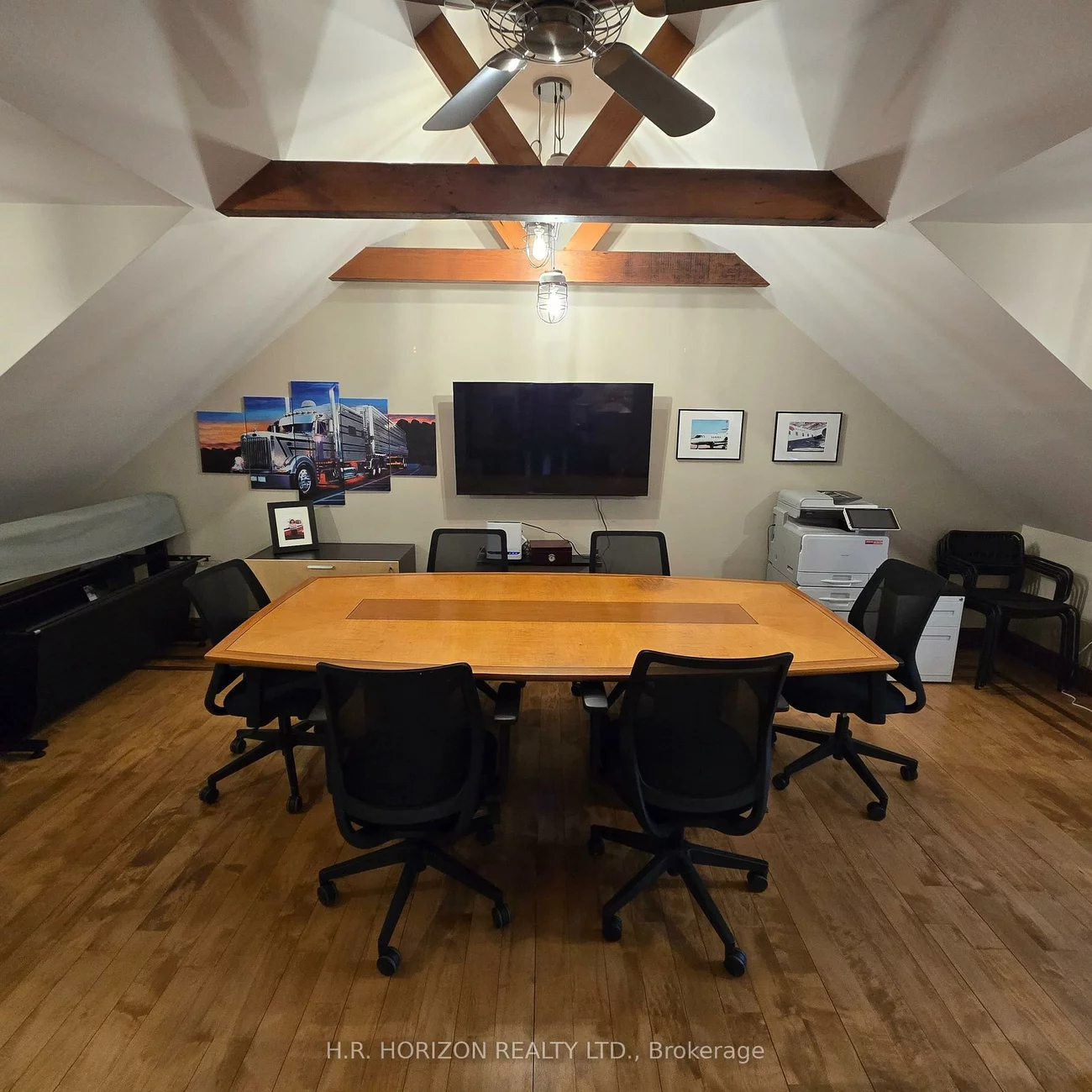 202, Main, Schomberg, King