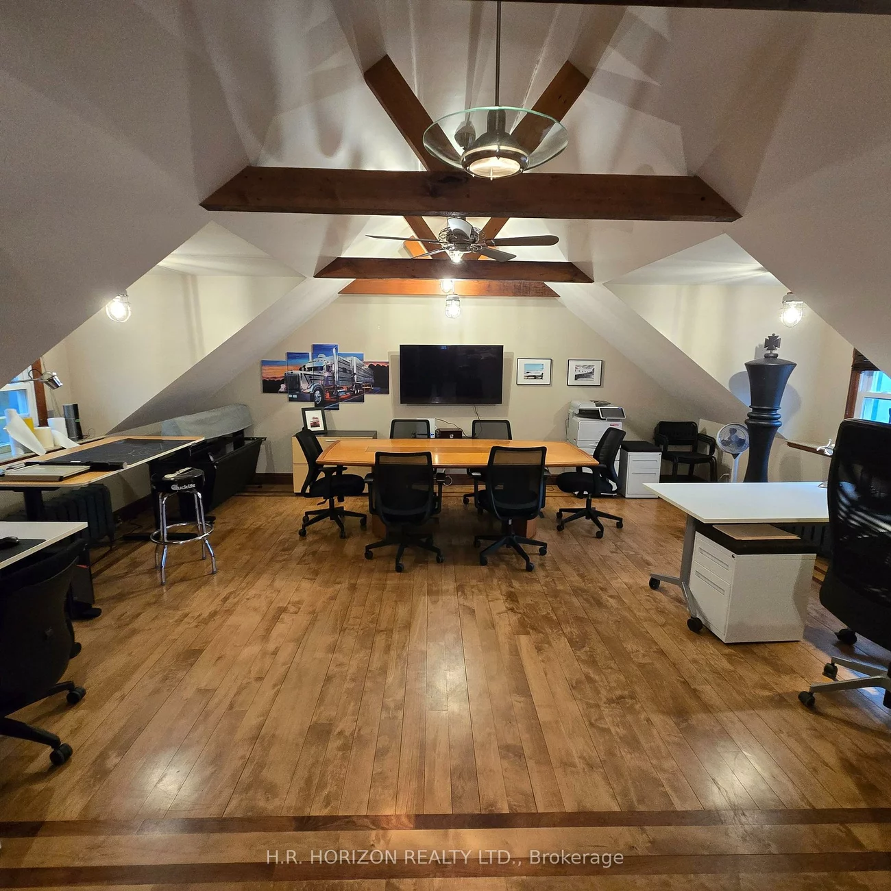 202, Main, Schomberg, King