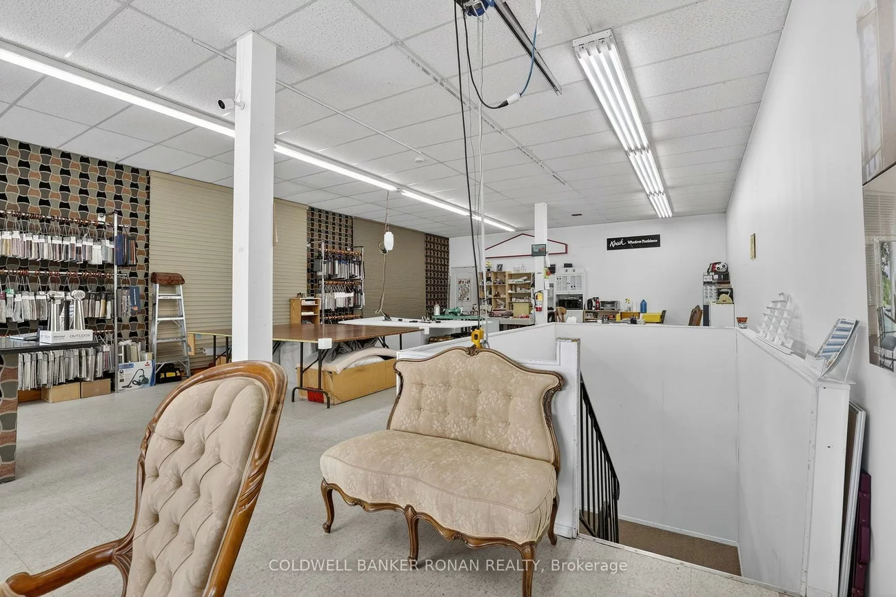 5870 King, King, Nobleton, King