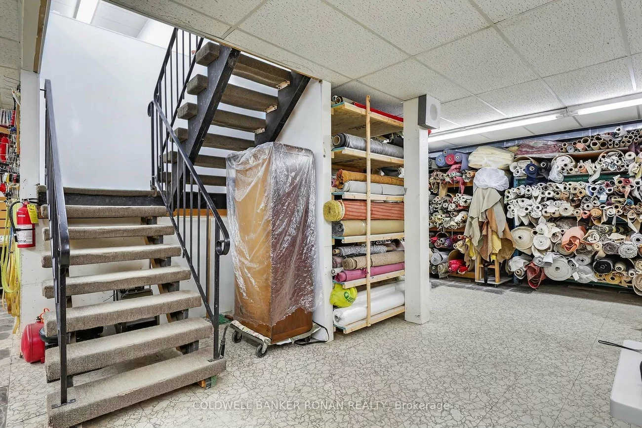 5870 King, King, Nobleton, King