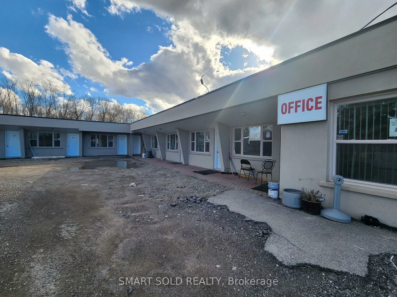 20590, Hwy 11, Rural King, King