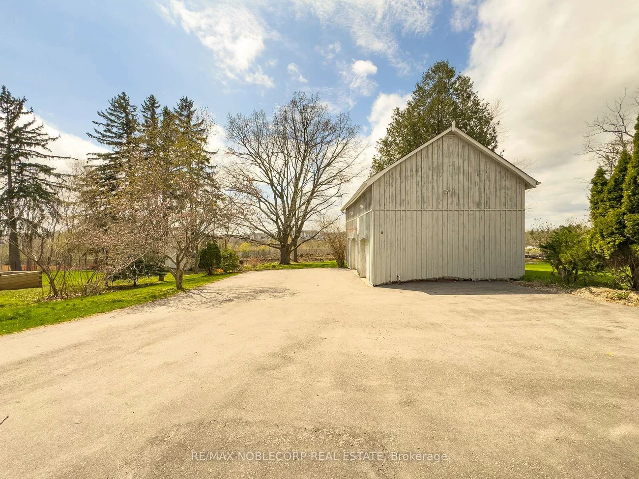 12958, Keele, King City, King