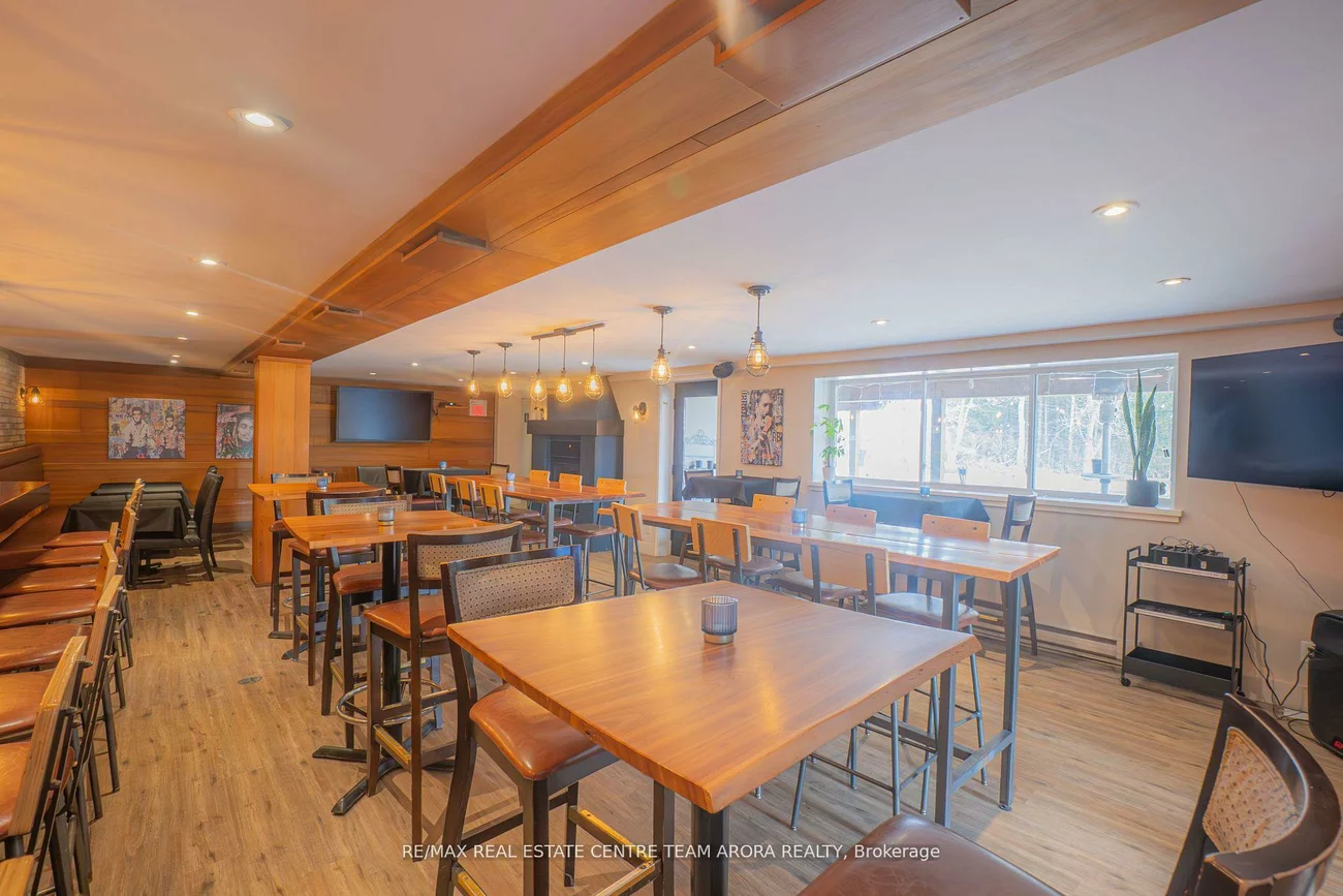 13775, Highway 27, Schomberg, King