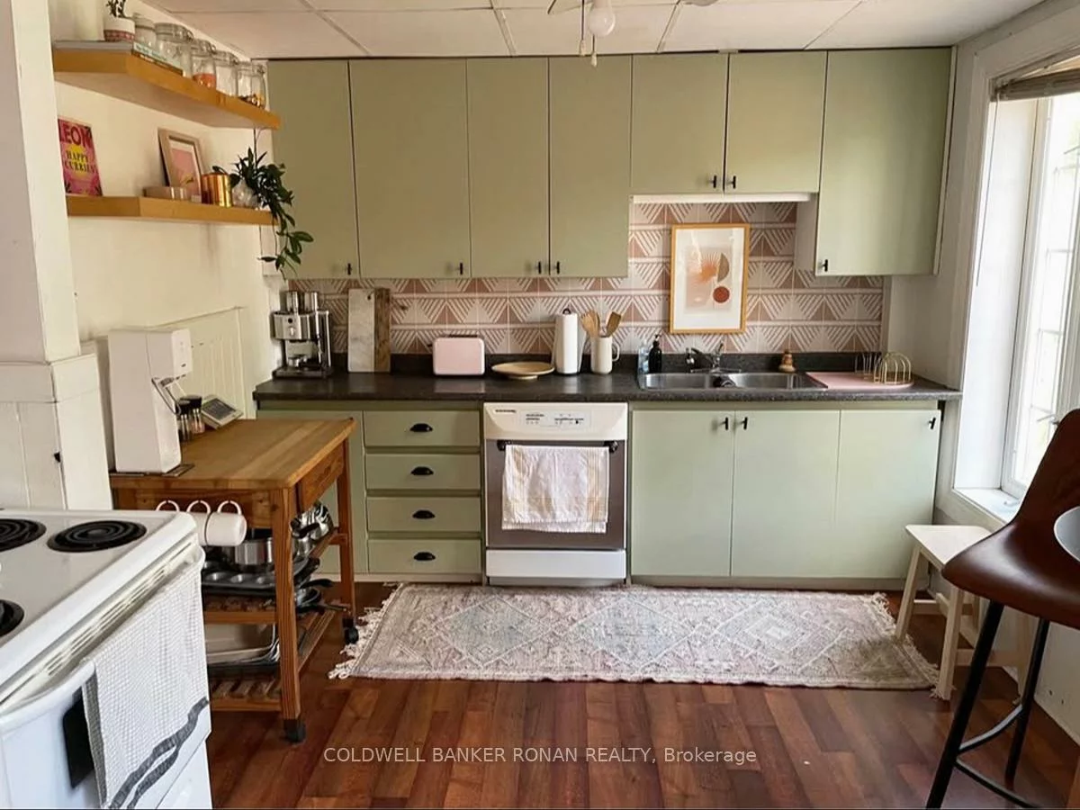 284, Main, Schomberg, King