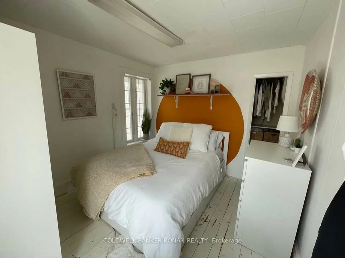 284, Main, Schomberg, King