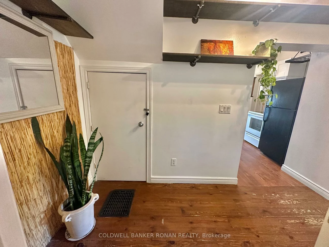 284, Main, Schomberg, King