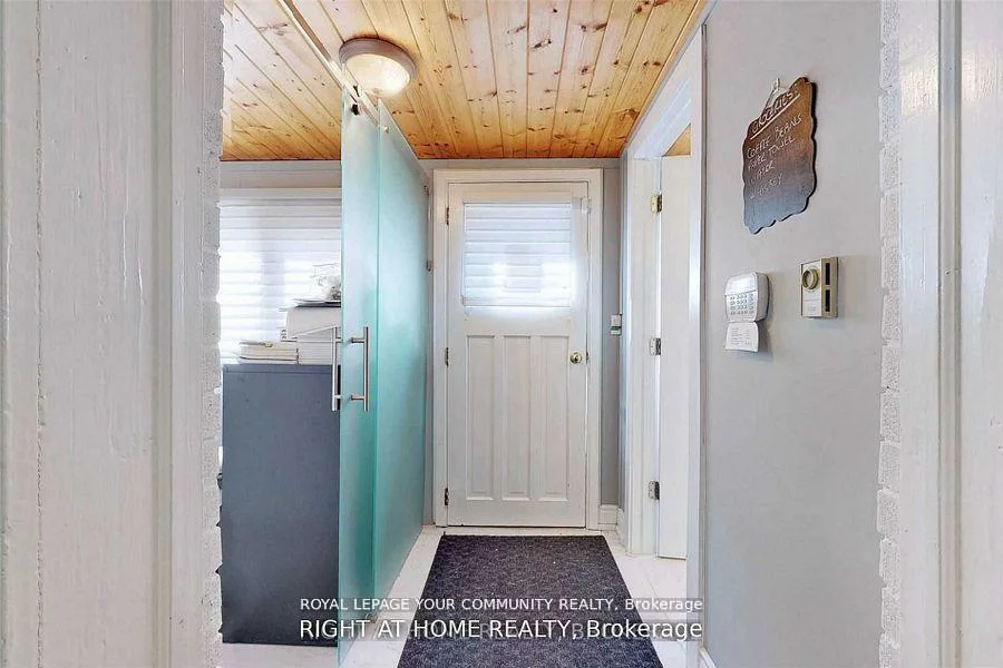 13066, Keele, King City, King