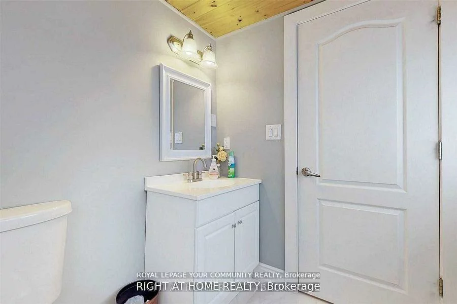 13066, Keele, King City, King