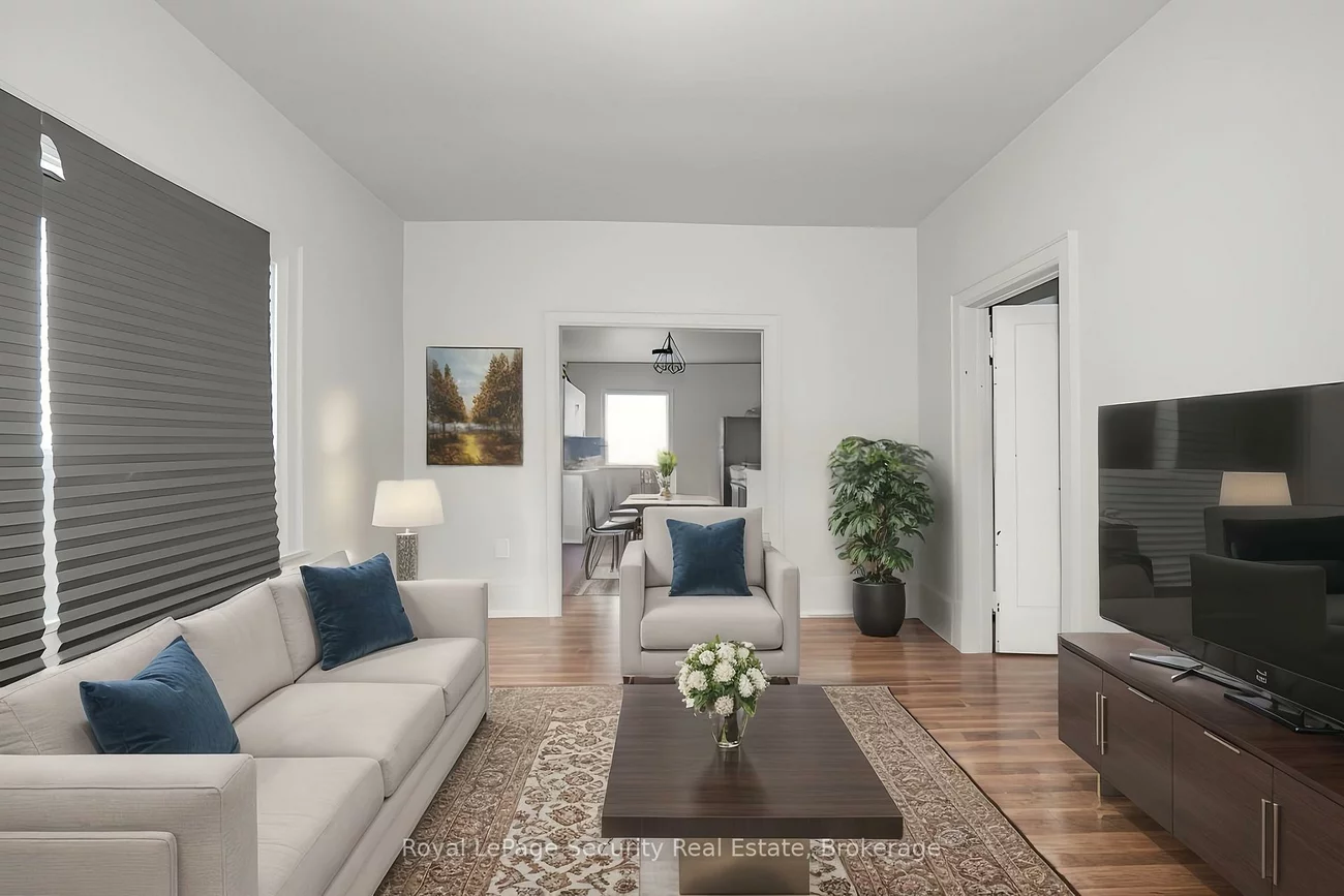 272, Main, Schomberg, King