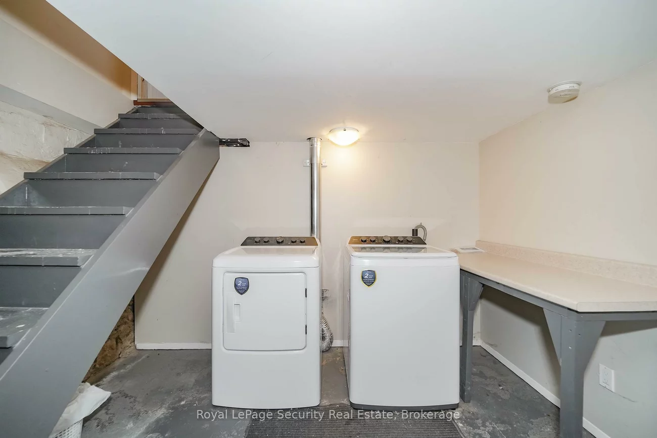 272, Main, Schomberg, King