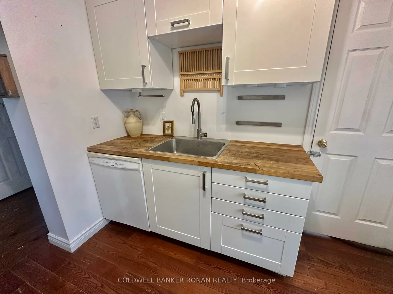 284, Main, Schomberg, King