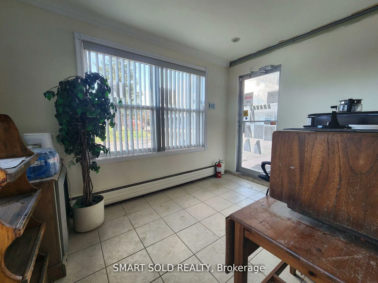 20590, Hwy 11, Rural King, King